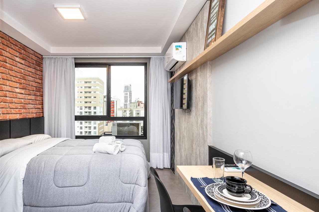 Apartamento Belo E Charmoso No Centro - Ayn033 Curitiba
